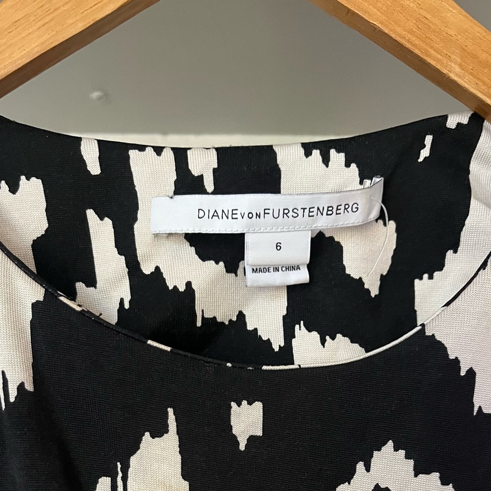 Diane Von Furstenberg   ZOE Dress size 6 - Picture 8 of 15